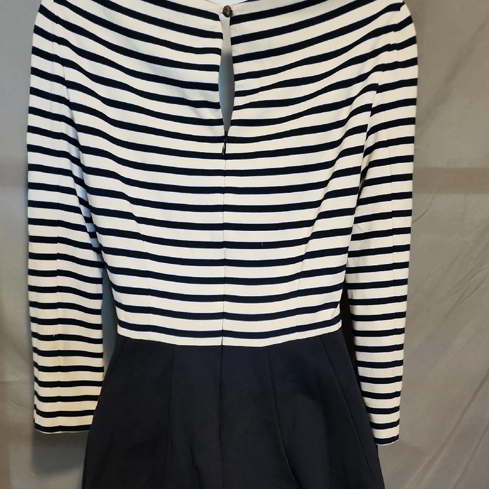 Kate Spade Trendy, Like New Navy and White Striped Dress In Size 8